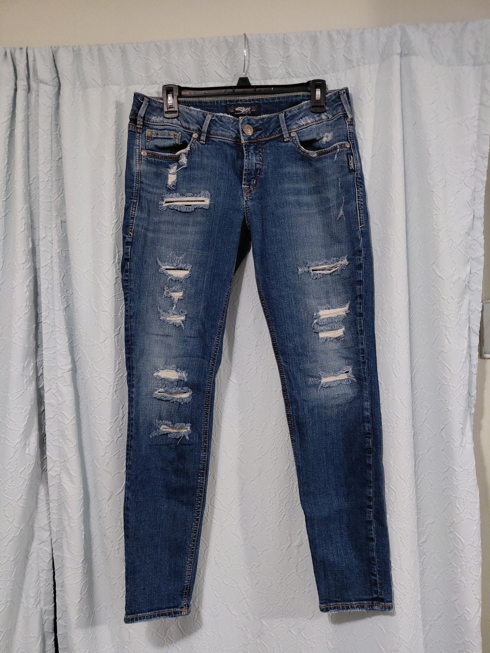 Silver Jeans Distressed Dark Blue Skinny Jeans